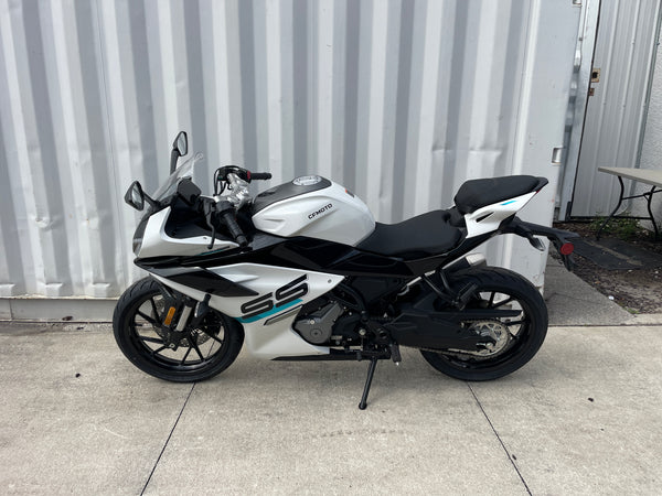 2024 CFMOTO CF300SS