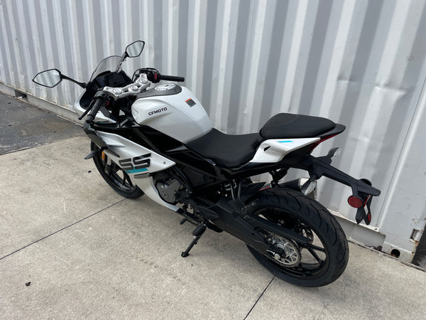 2024 CFMOTO CF300SS