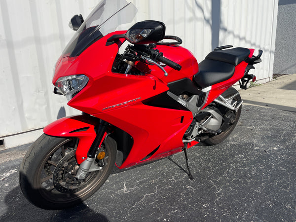 2014 Honda VFR800 INTERCEPTOR DELUXE