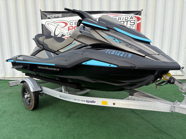 2022 Yamaha FX Cruiser SVHO - KTA3932E - bow right three-quarter